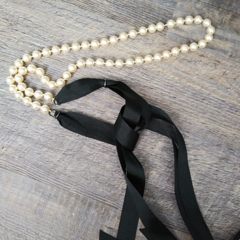 PEARL and ribbon belt